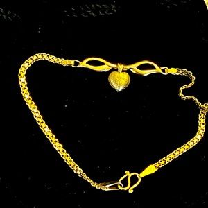 18 kt Saudi gold bracelet